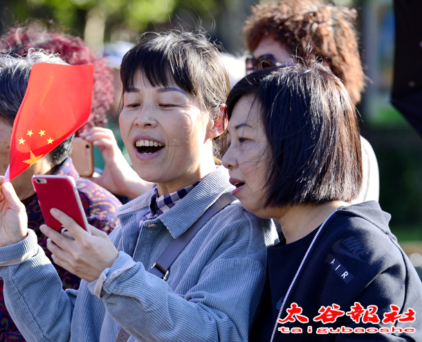 今天是你的生日,我的祖国 孙泰雁摄影.jpg